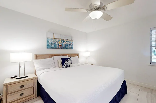 Bedroom 1 image 1