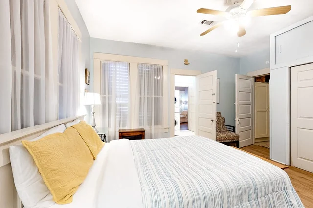 Bedroom 3 image 1