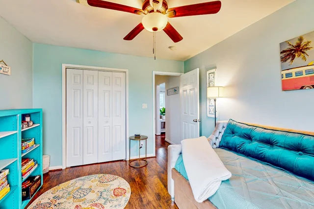 Bedroom 1 image 1