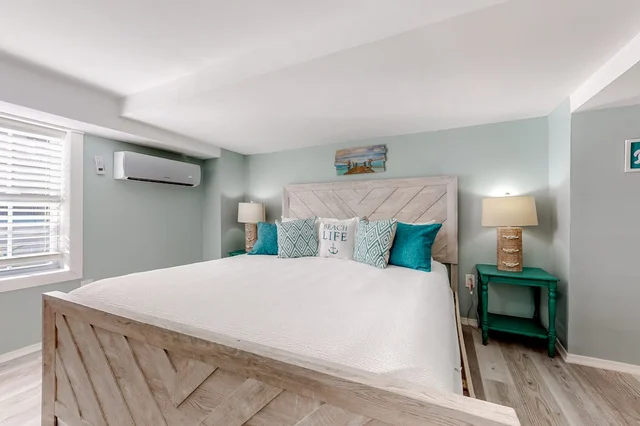 Bedroom 1 image 1