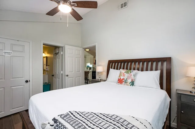 Bedroom 1 image 1