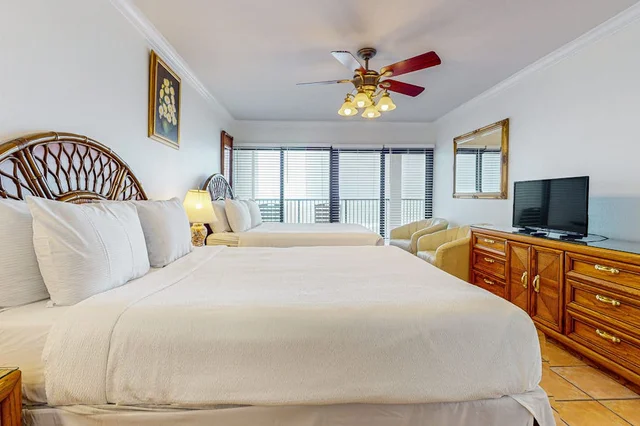 Bedroom 1 image 1