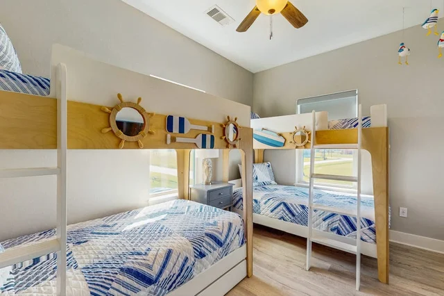 Bedroom 3 image 1