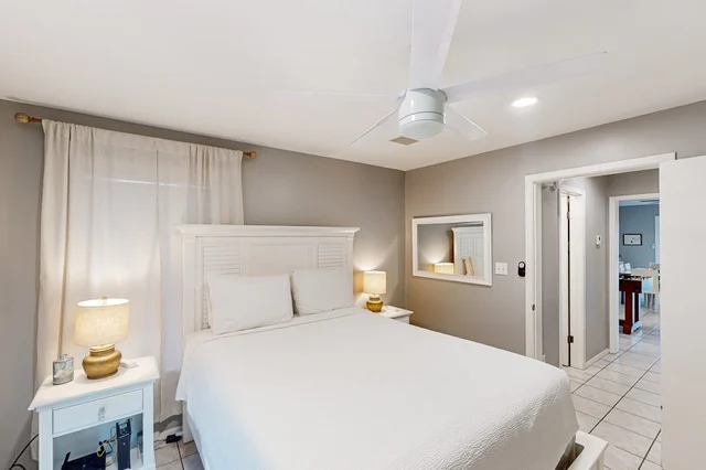 Bedroom 1 image 1