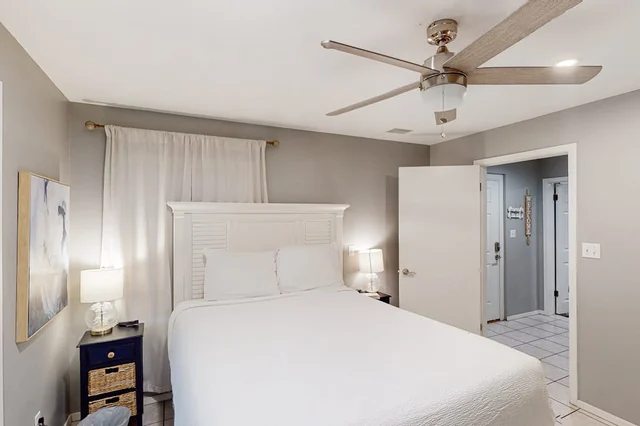 Bedroom 3 image 1