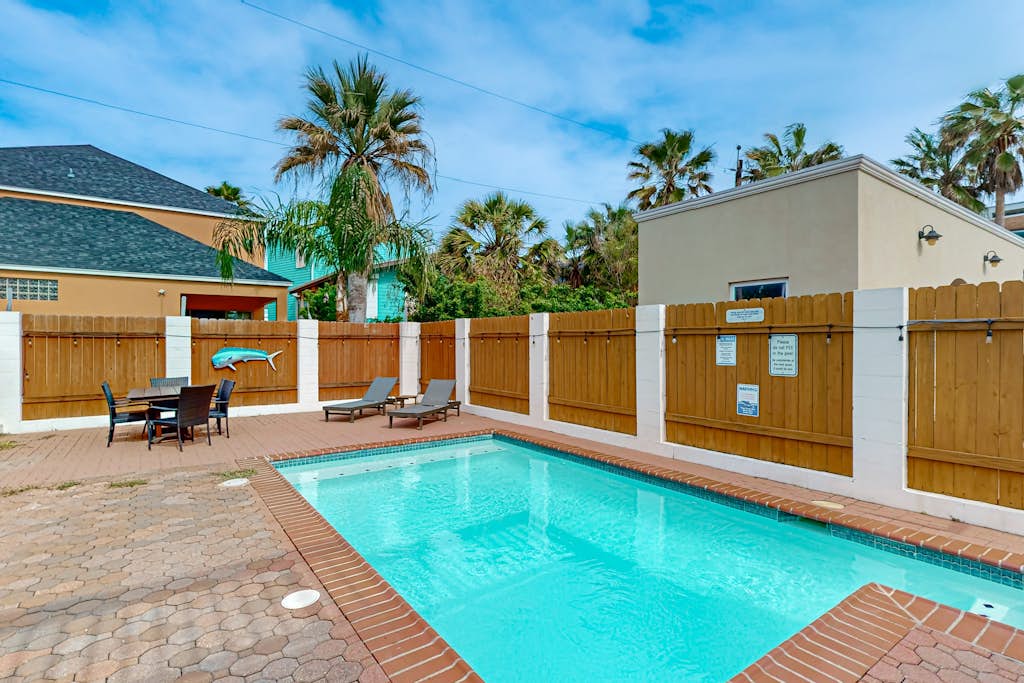 Townhome in South Padre Island property photo 2
