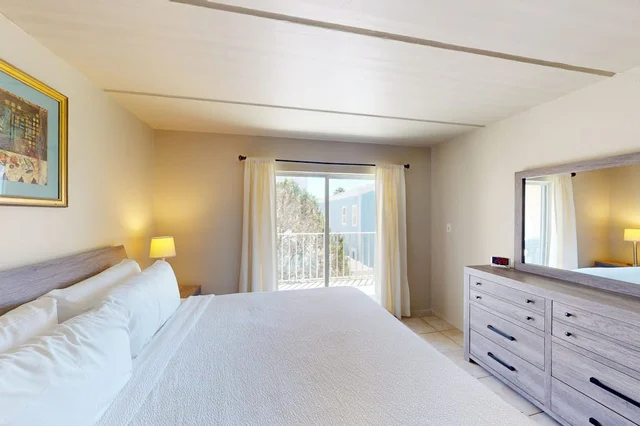 Bedroom 1 image 1