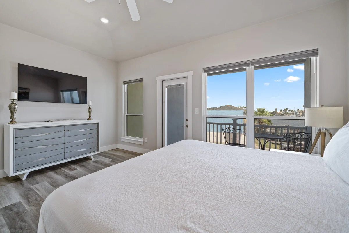 Home in Corpus Christi property photo 3