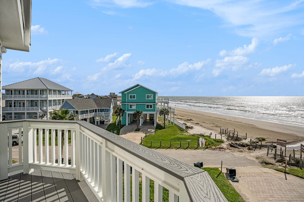 Home in Galveston property photo 4