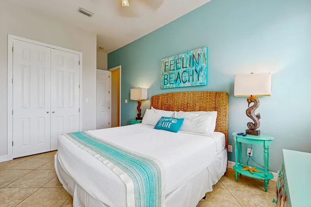 Bedroom 1 image 1