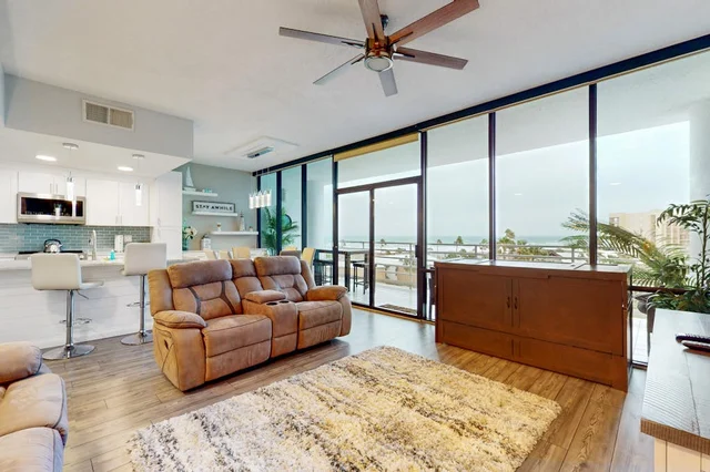 Living Room image 1