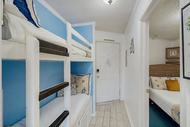 Bedroom 1 image 1