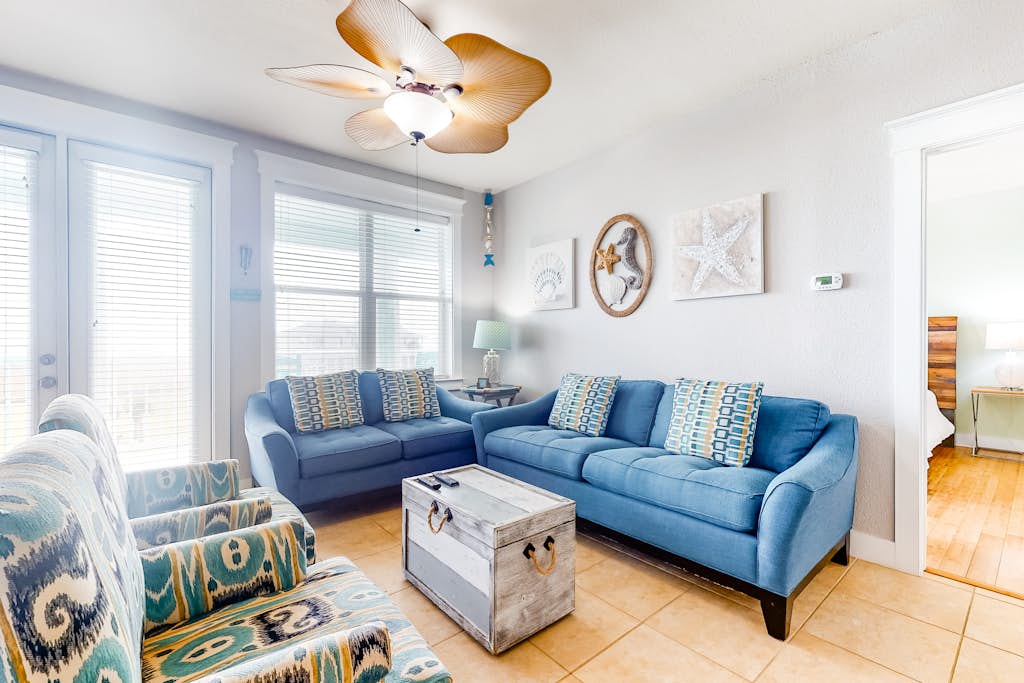Condo in Galveston property photo 2
