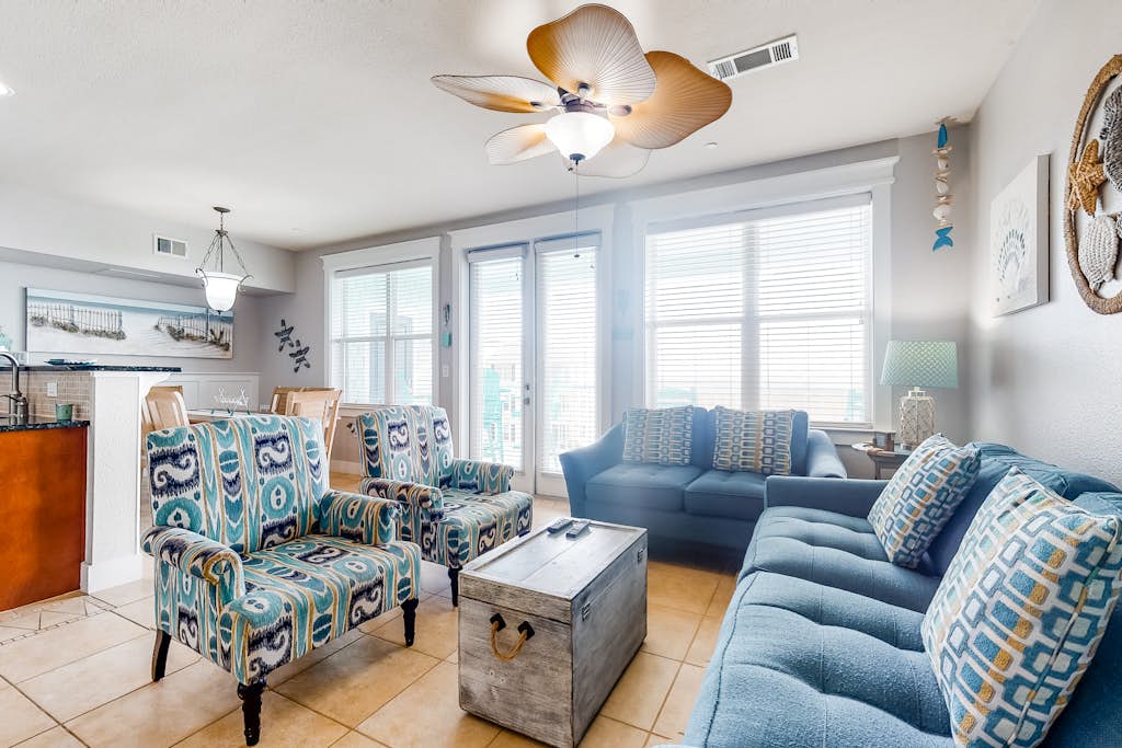 Condo in Galveston property photo 3