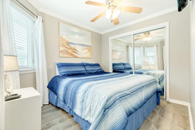 Bedroom 1 image 1