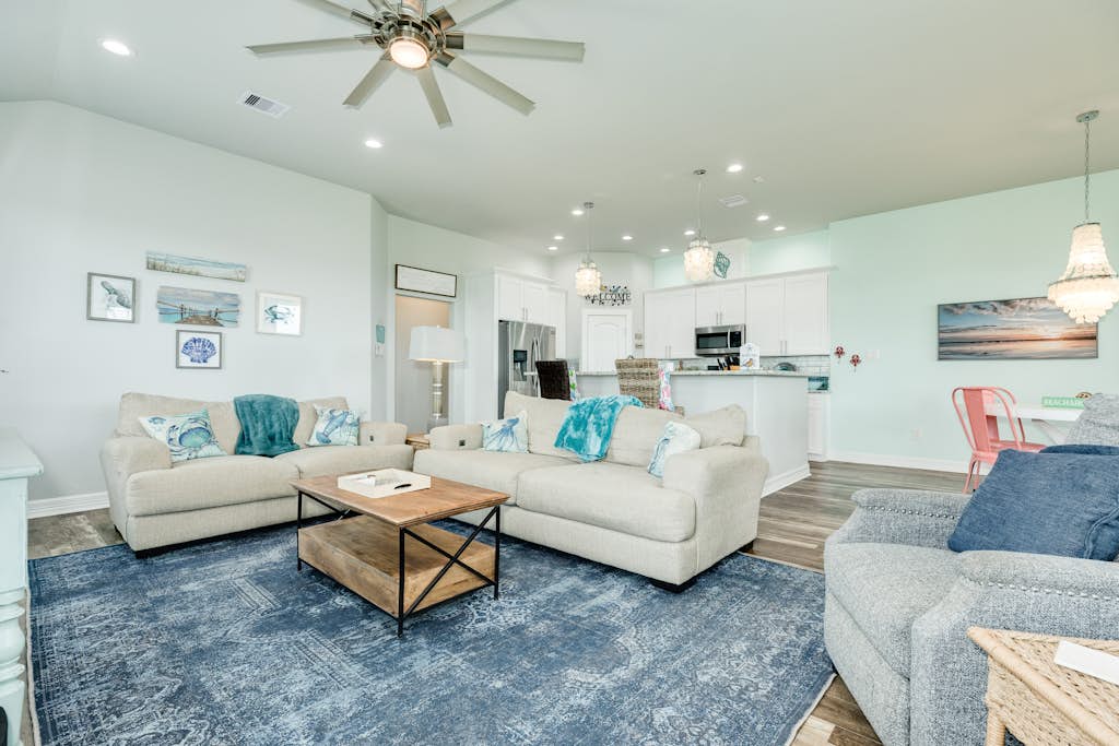 Crystal Blue - Gulf Views, Blocks to the Beach property photo 5