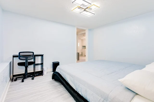 Bedroom 3 image 1