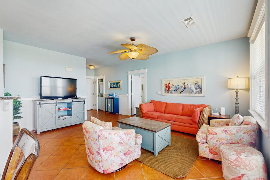 Condo in Galveston property photo 4