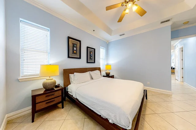 Bedroom 1 image 1