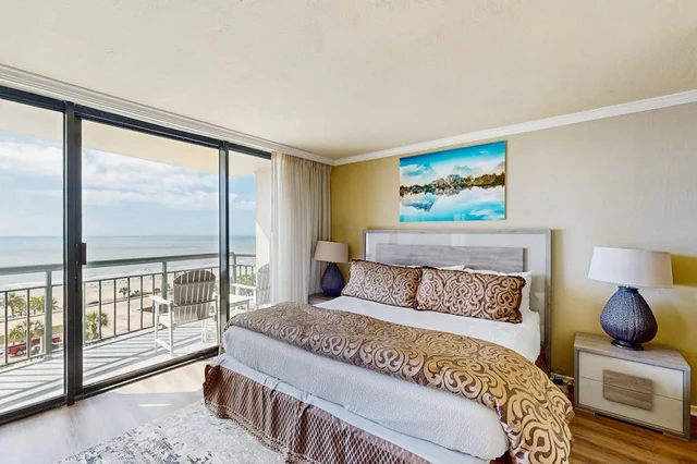 Bedroom 1 image 1