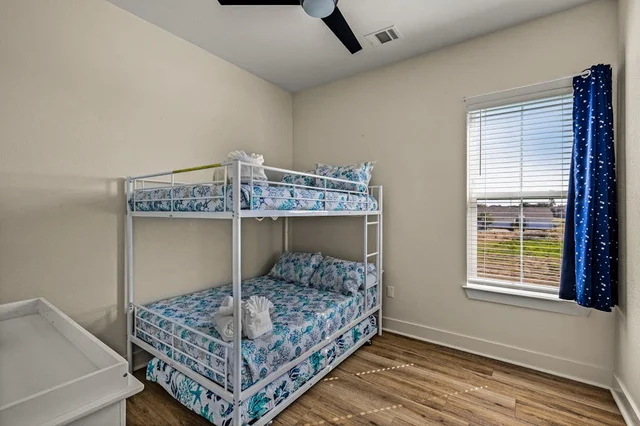 Bedroom 3 image 1