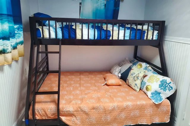 Bedroom 4 image 1
