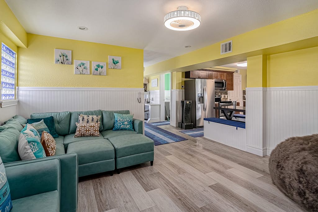 Jamaican Waves - Waterfront, Hot Tub & Game Room property photo 4
