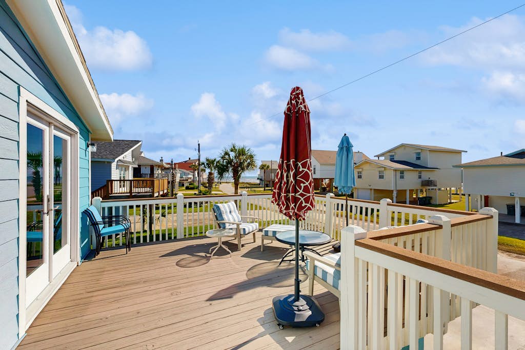 Home in Galveston property photo 2