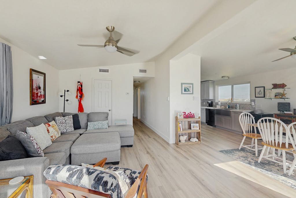 Home in Galveston property photo 4