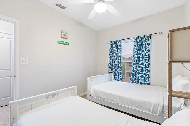 Bedroom 1 image 1