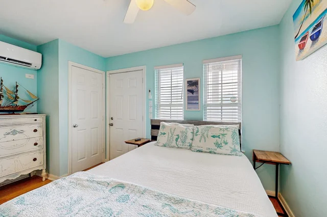 Bedroom 1 image 1