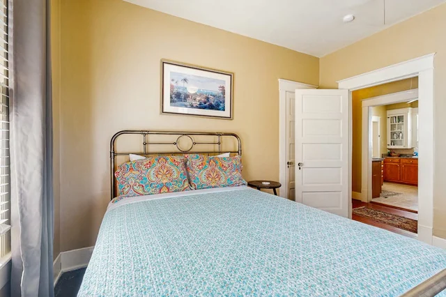 Bedroom 1 image 1