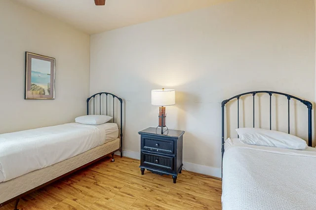 Bedroom 1 image 1