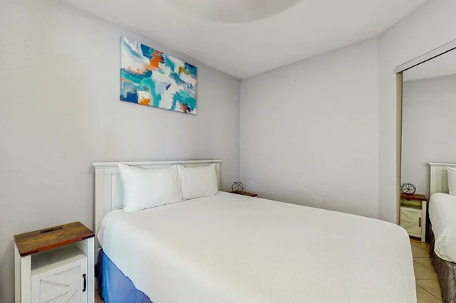Bedroom 1 image 1