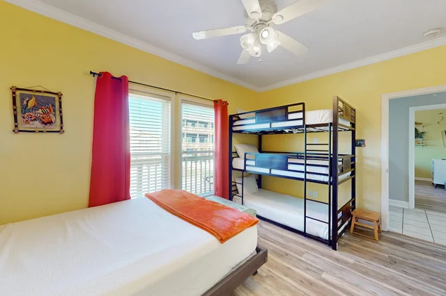 Bedroom 3 image 1