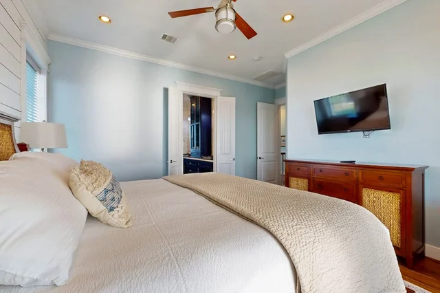 Bedroom 4 image 1