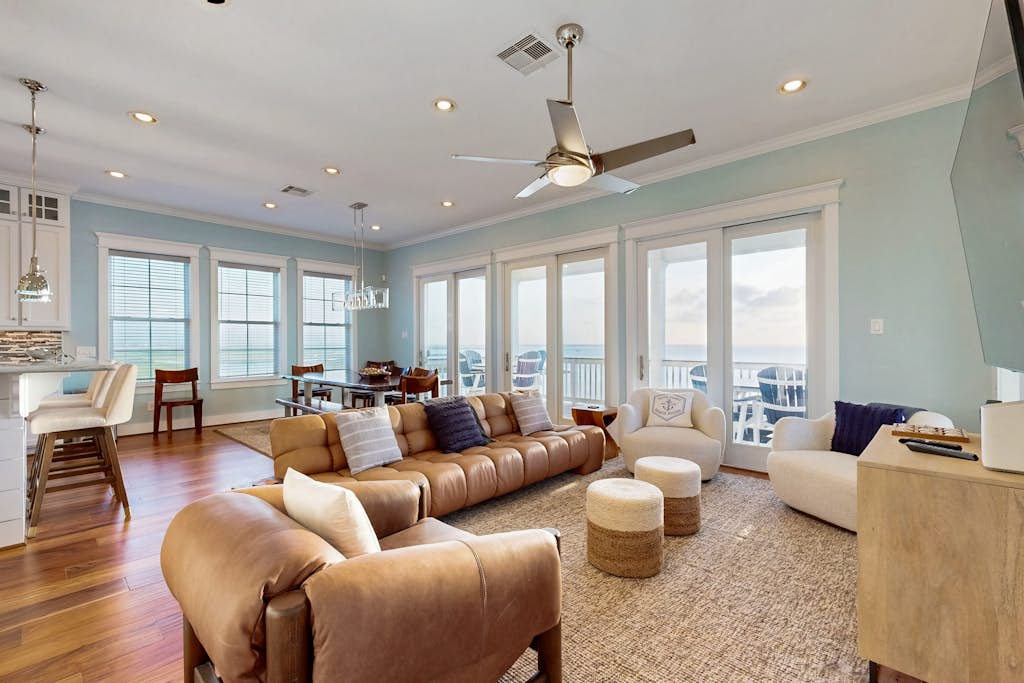Home in Galveston property photo 4