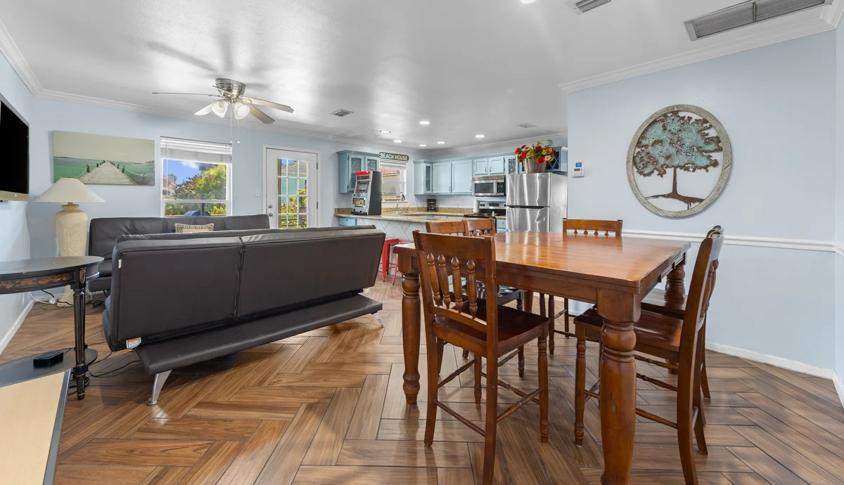 Home in South Padre Island property photo 4