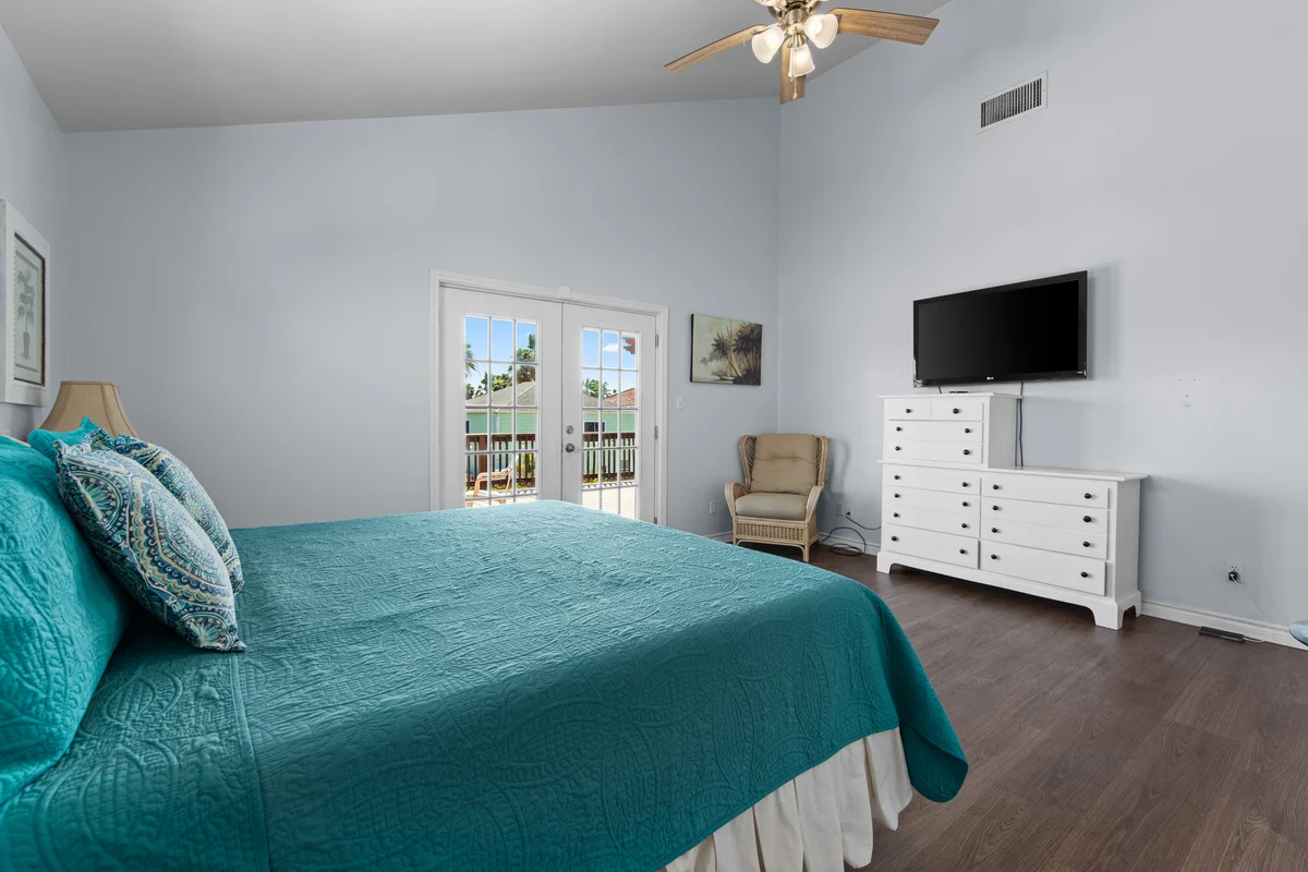 Bedroom 4 image 1