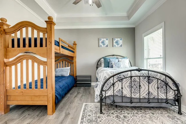 Bedroom 1 image 1