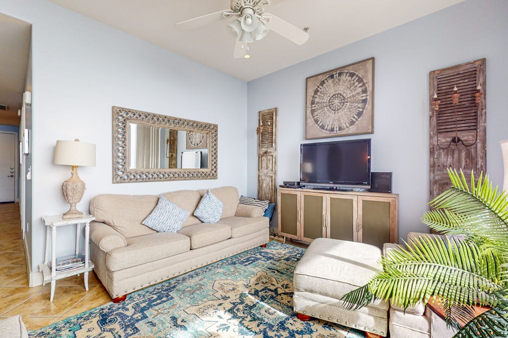 Diamond Beach Resort Seawall Stunner property photo 3