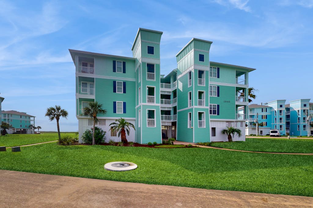 Condo in Galveston property photo 2