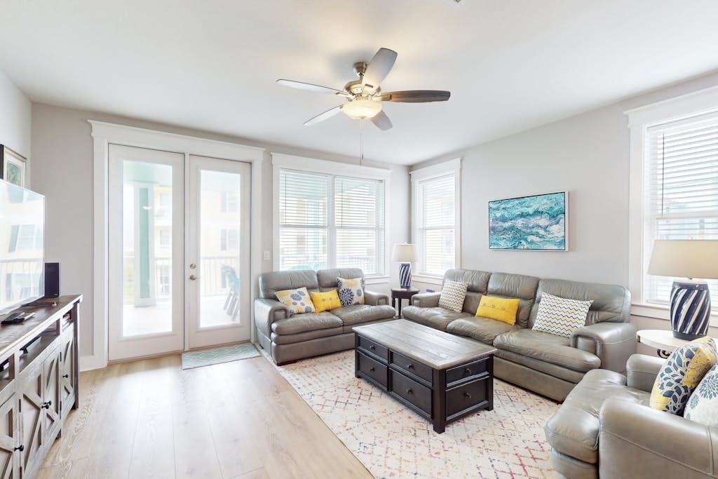 Condo in Galveston property photo 1