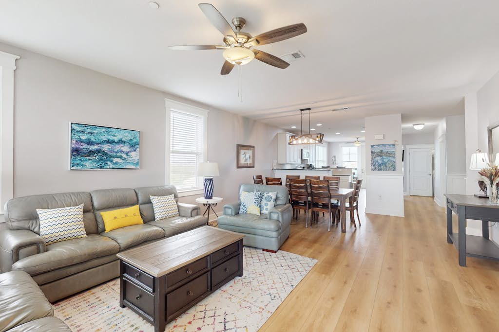Condo in Galveston property photo 5
