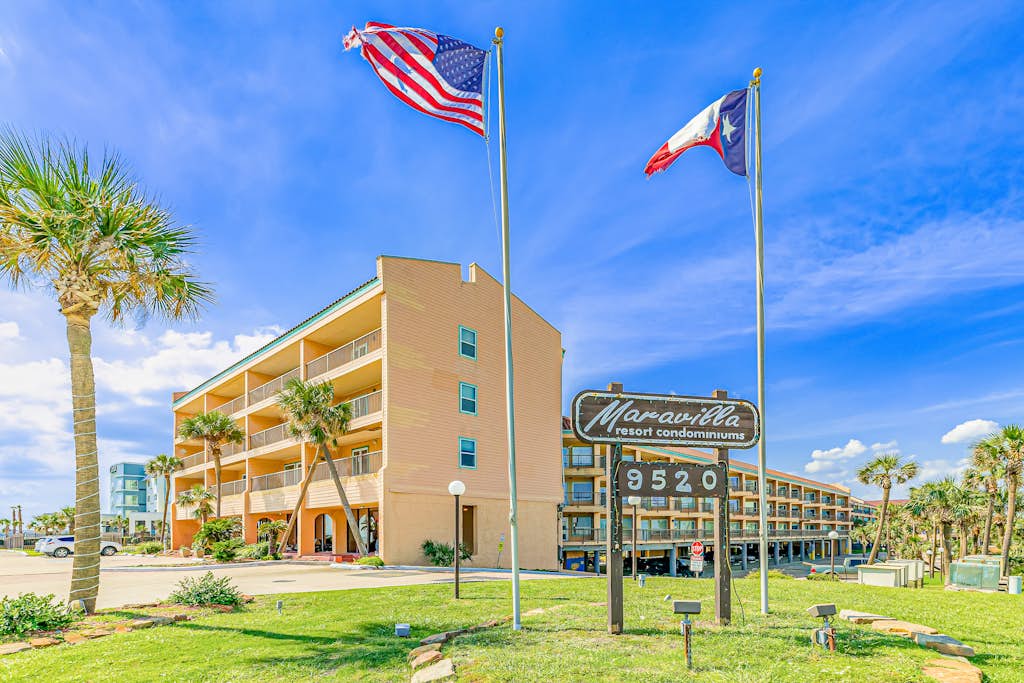 Condo in Galveston property photo 4