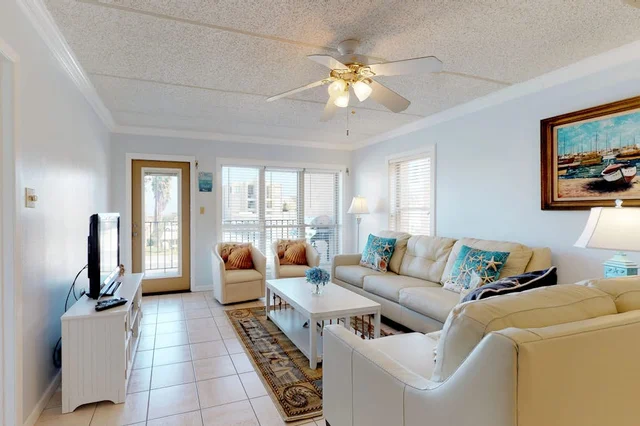 Living Room image 1