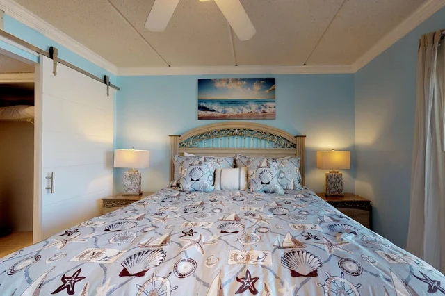 Bedroom 1 image 1