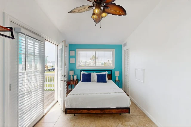 Bedroom 1 image 1