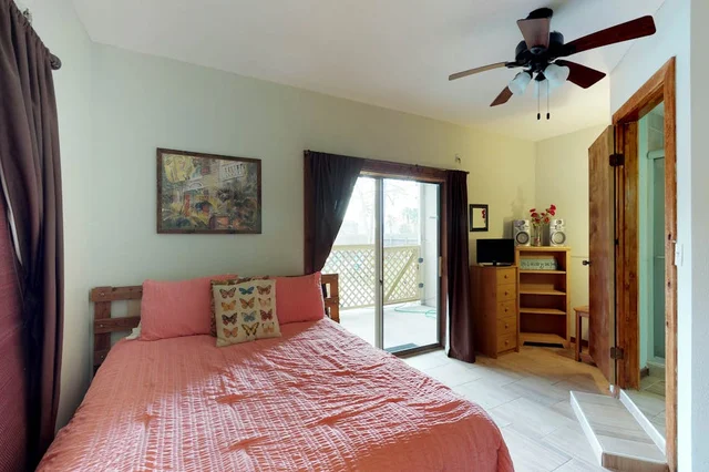 Bedroom 5 image 1