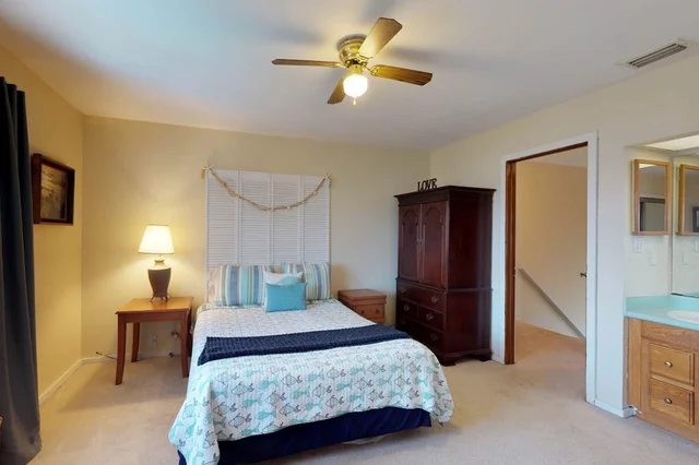 Bedroom 2 image 1